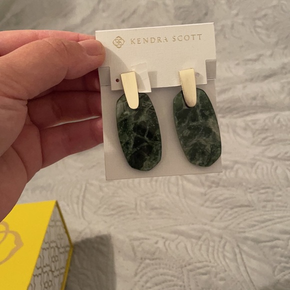 Beautiful earring never worn. Was a gift. Just not my style - Picture 2 of 2